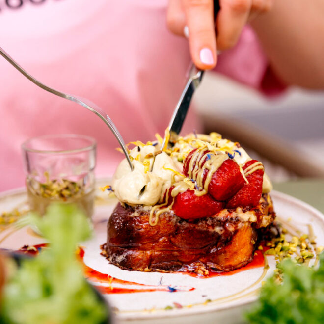 Pistachio French toast brunch dish in Budapest at Pink Pistachio Brunch